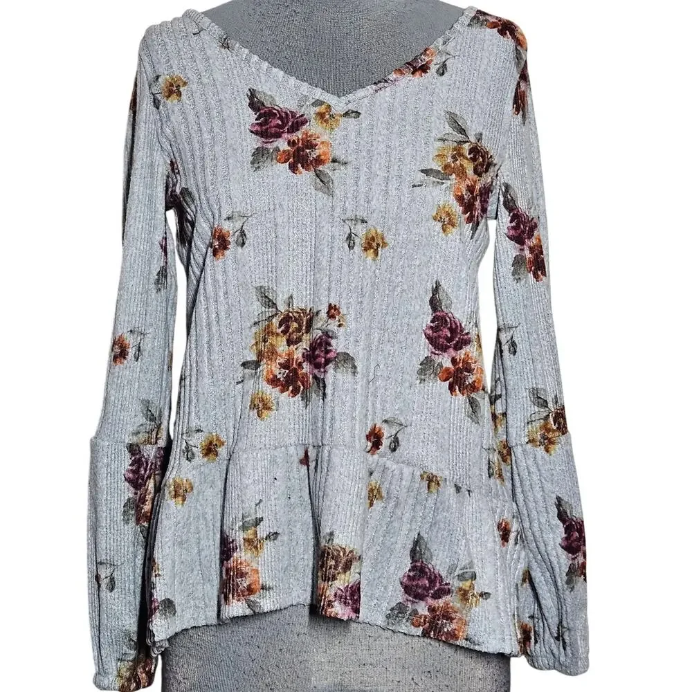 Gray Floral Knit Top Size XS
